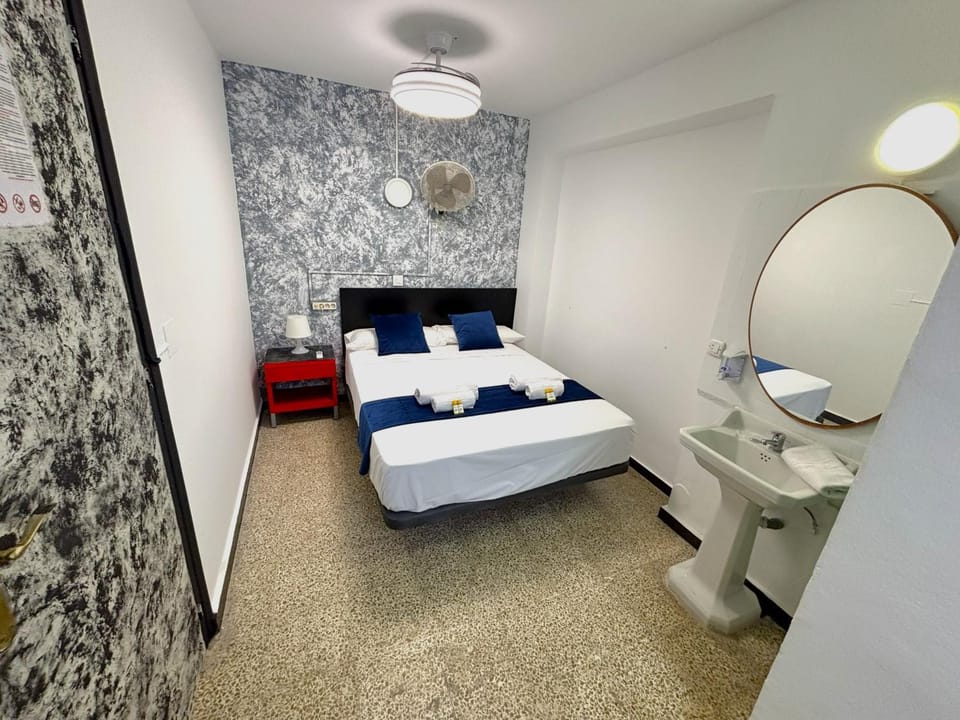 Evans Realty - Hostal Bed and Breakfast in Fuengirola