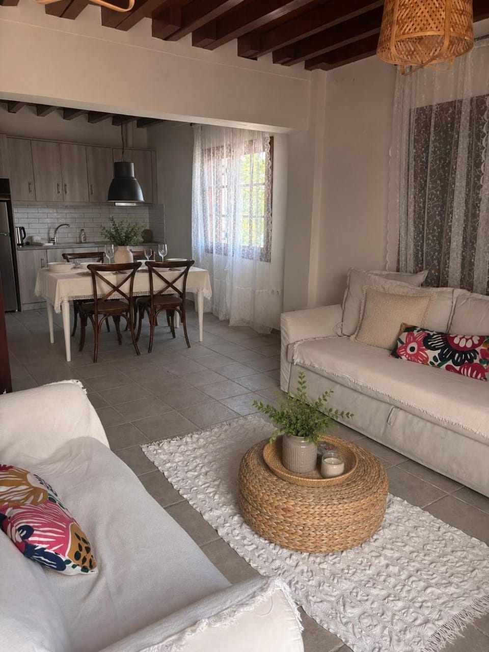 Nydri Central Seafront Apartment in Nydri