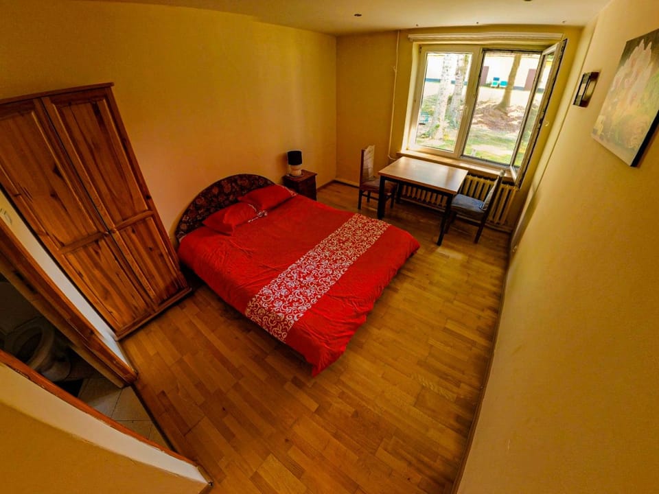 Bed, Photo of the whole room, Bedroom