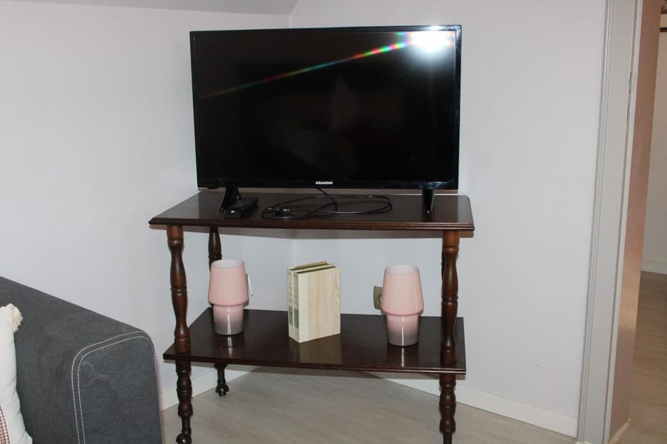 Communal lounge/ TV room, TV and multimedia
