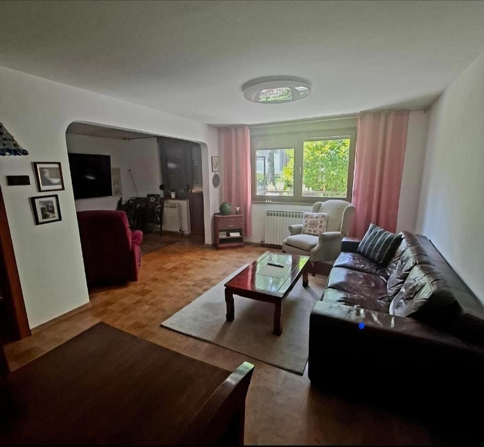 Townhouse Aerodrom Villa in Sarajevo