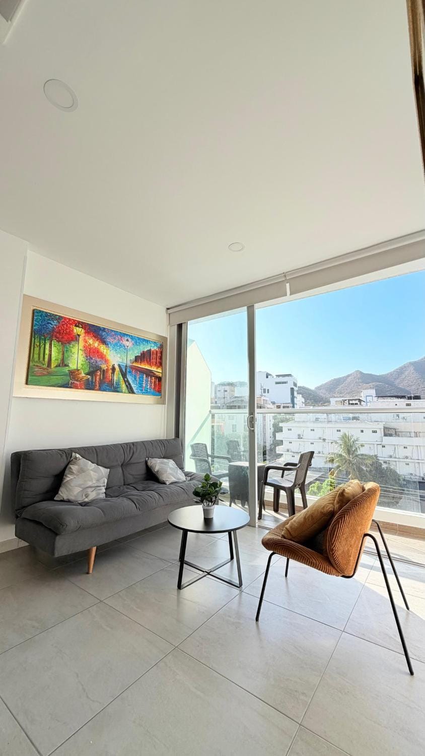 HOSTARA Rodadero, 2 blocks from the BEACH and Sky Tower Pool Apartment in Gaira