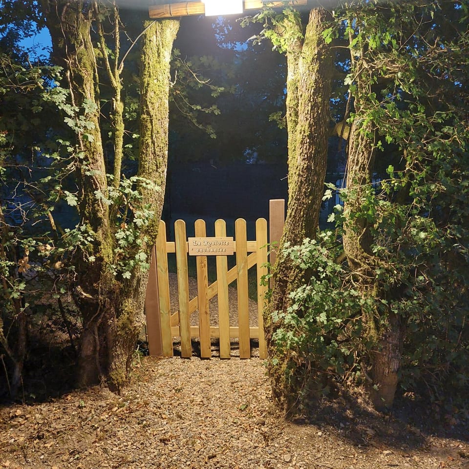 La roulotte enchantée Bed and Breakfast in Bourgogne-Franche-Comté