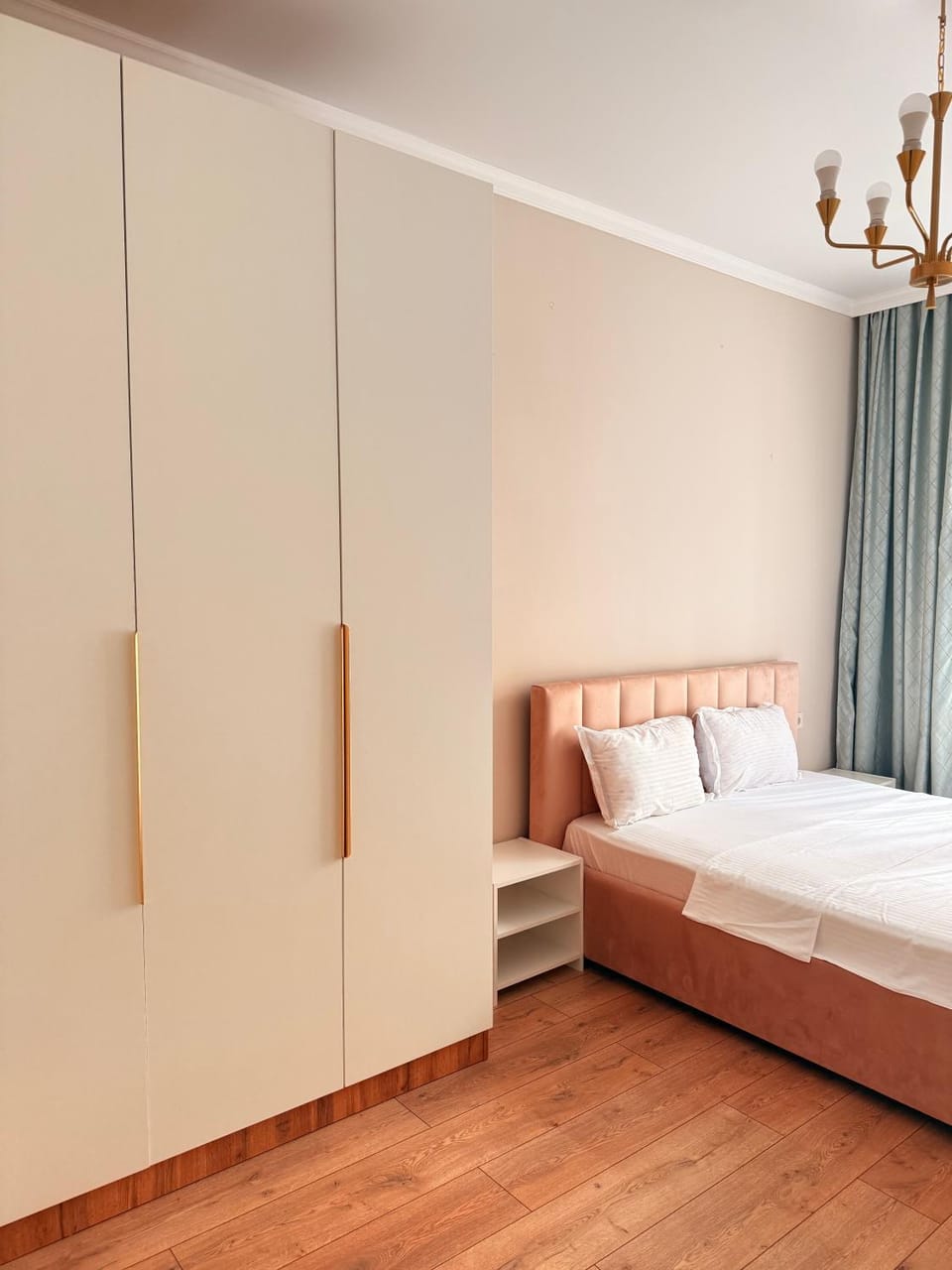 Bed, Photo of the whole room, Bedroom, wardrobe