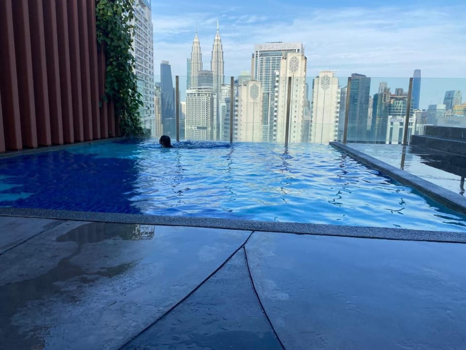 Property building, Day, City view, Pool view, Swimming pool