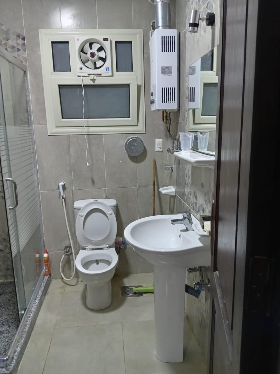 A luxurious and fully equipped apartment in a prime location in Sheikh Zayed Apartment in Egypt
