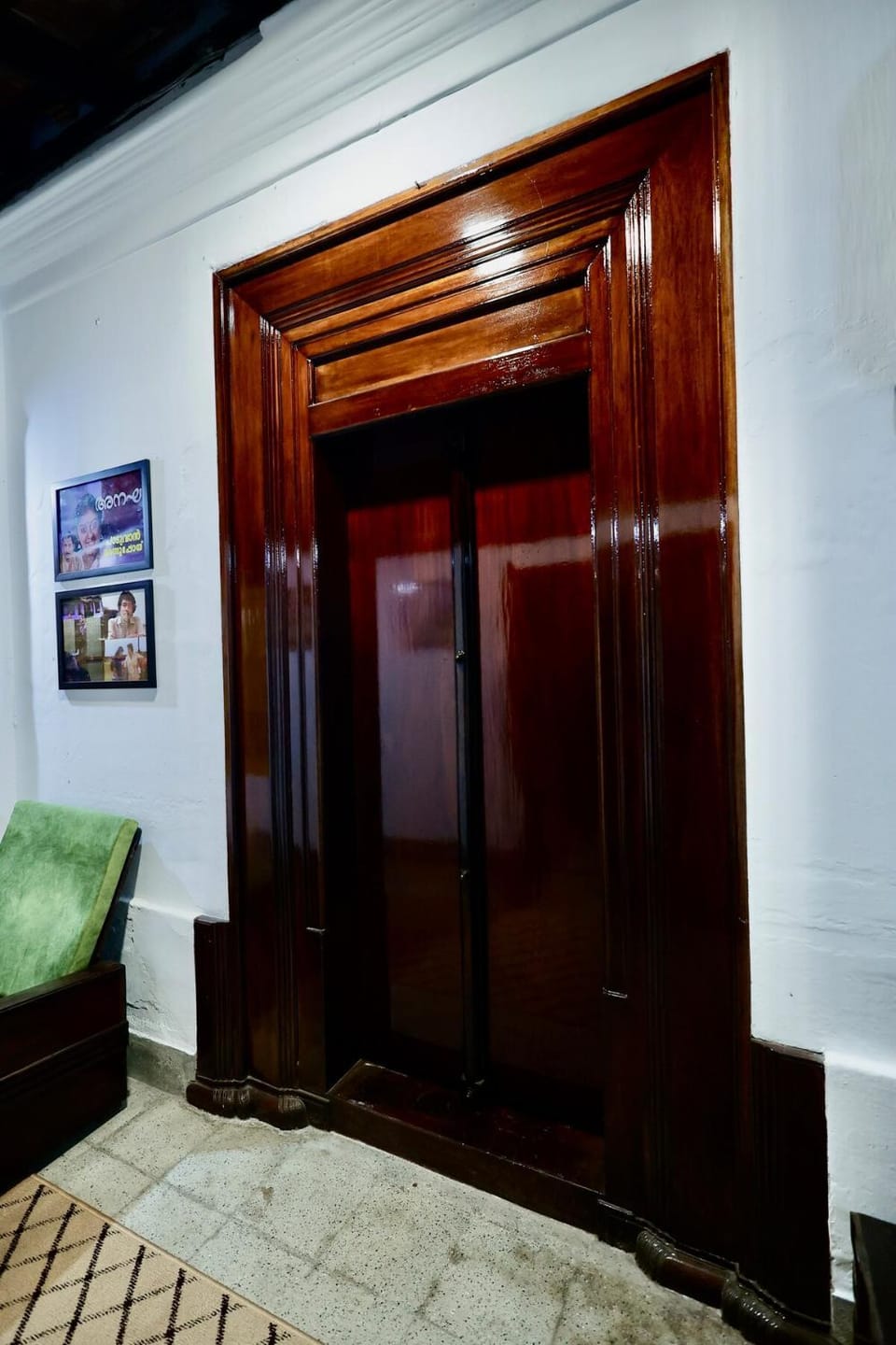 Idanazhi the corridor rooms AC House in Kozhikode
