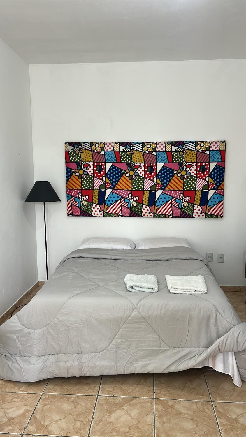 Kitnet com Vaga de Garagem e Ótimo Custo-Benefício Apartment in State of São Paulo