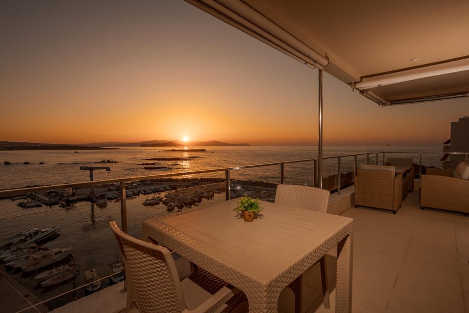 Natural landscape, View (from property/room), Dining area, Sea view, Sunset