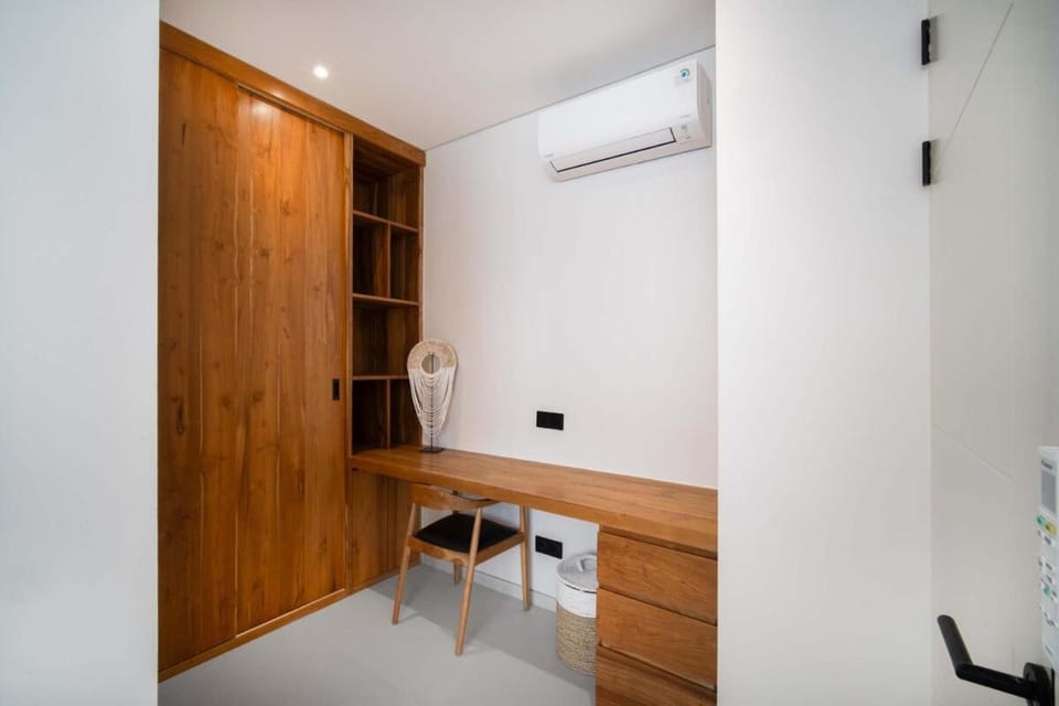 Six Palm 1 - 2BR Villa Rooftop Near Padang Beach, Uluwatu Villa in Bali