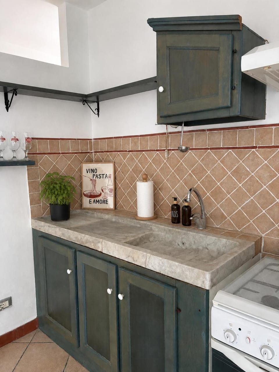 Kitchen or kitchenette