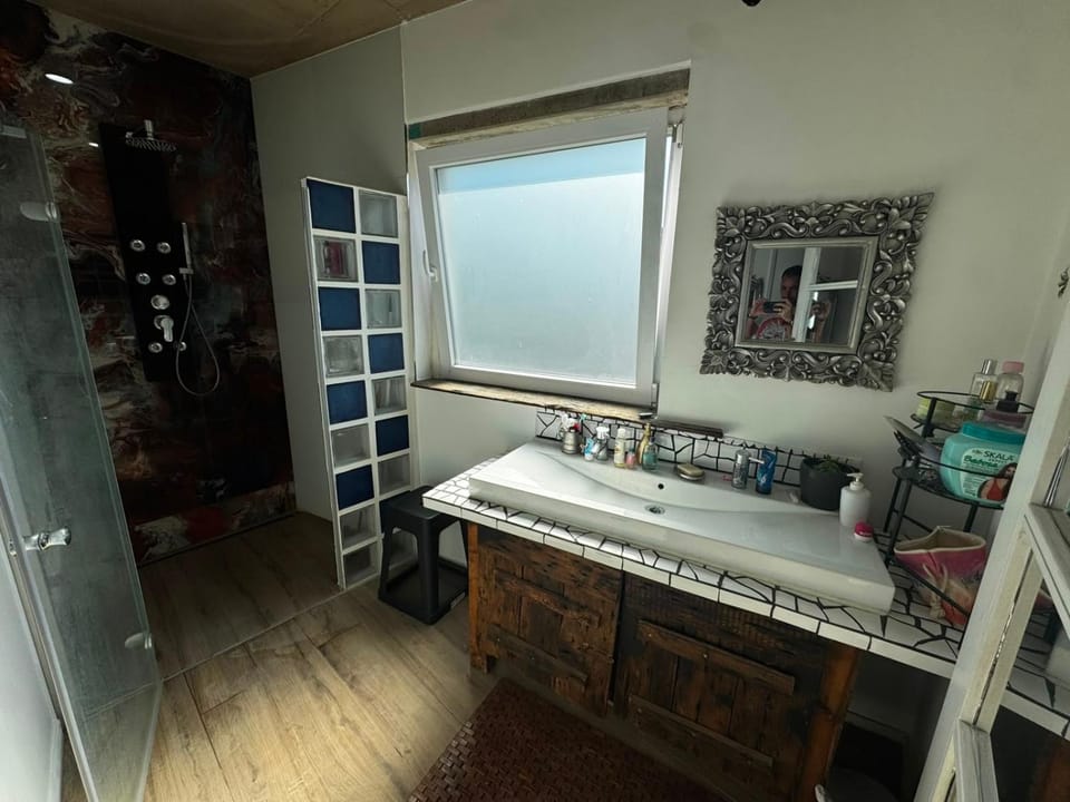Room in a private home 15 minutes from Lux City Vacation rental in Luxembourg District, Luxembourg
