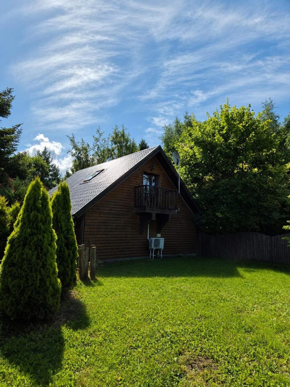 Property building, Spring, Day, Natural landscape, Garden, Garden view