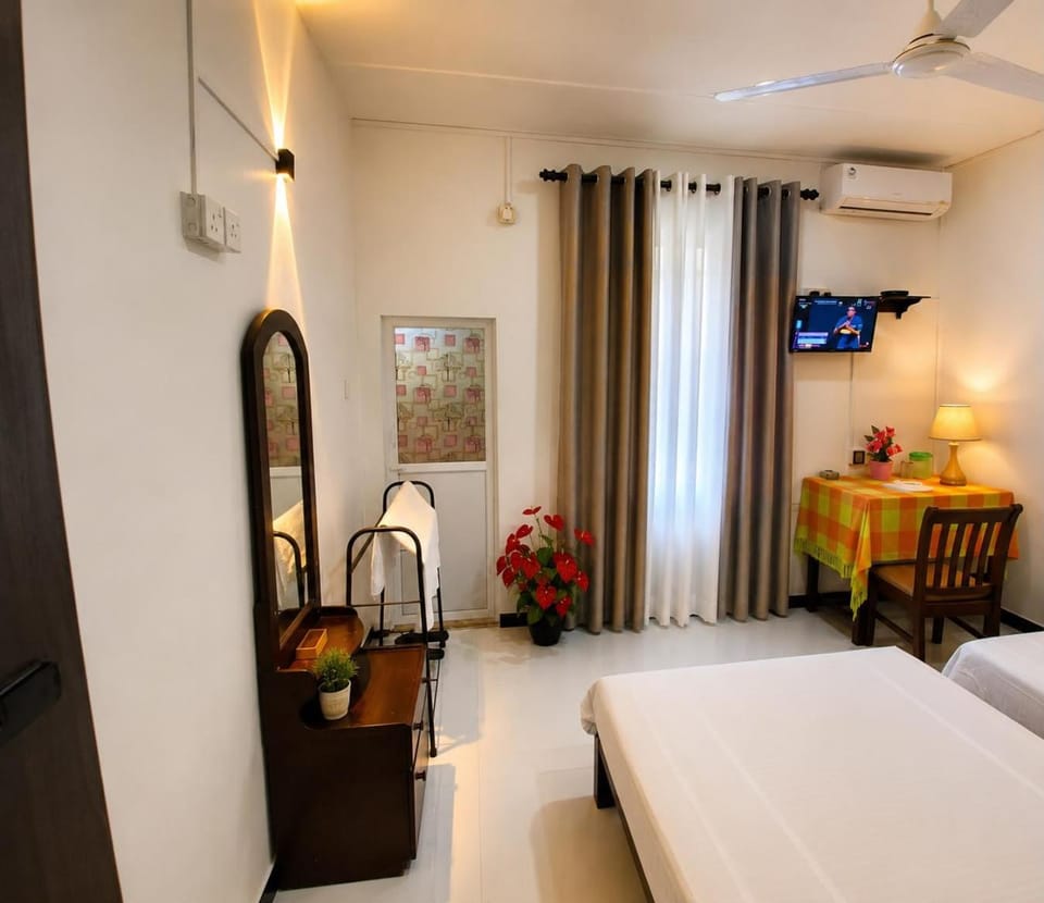 Bed, Bedroom, air conditioner