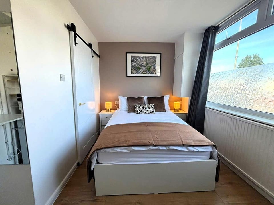 Central Oxford, Private Double Room, Parking, Walk to City Centre Vacation rental in Oxford