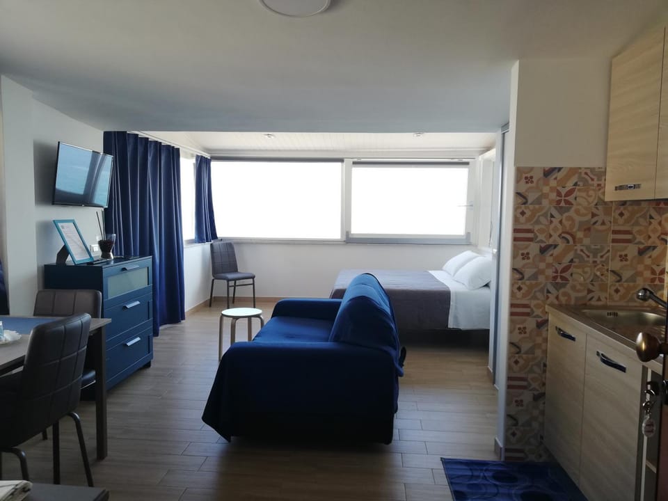 Living room, Photo of the whole room