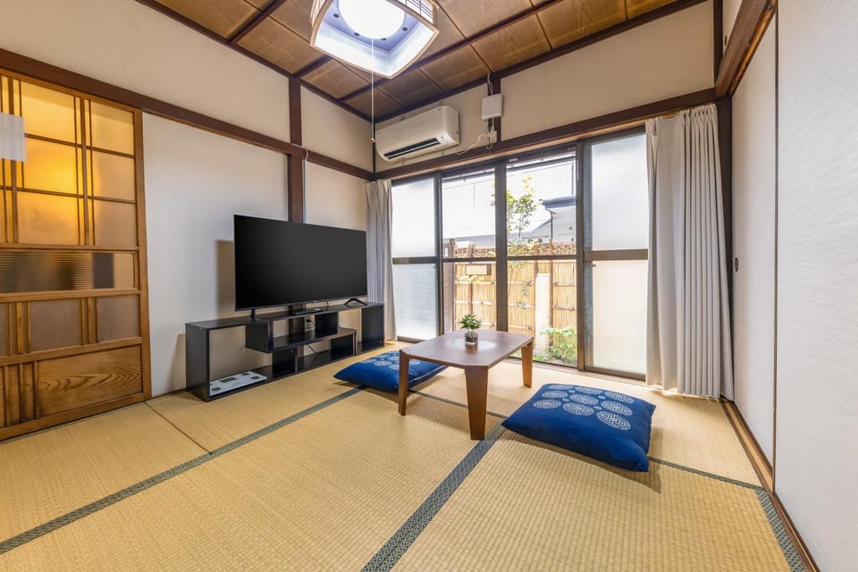 TV and multimedia, Living room, Photo of the whole room