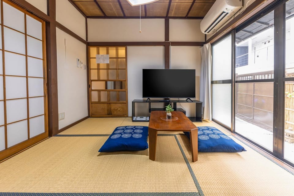 TV and multimedia, Living room, Photo of the whole room