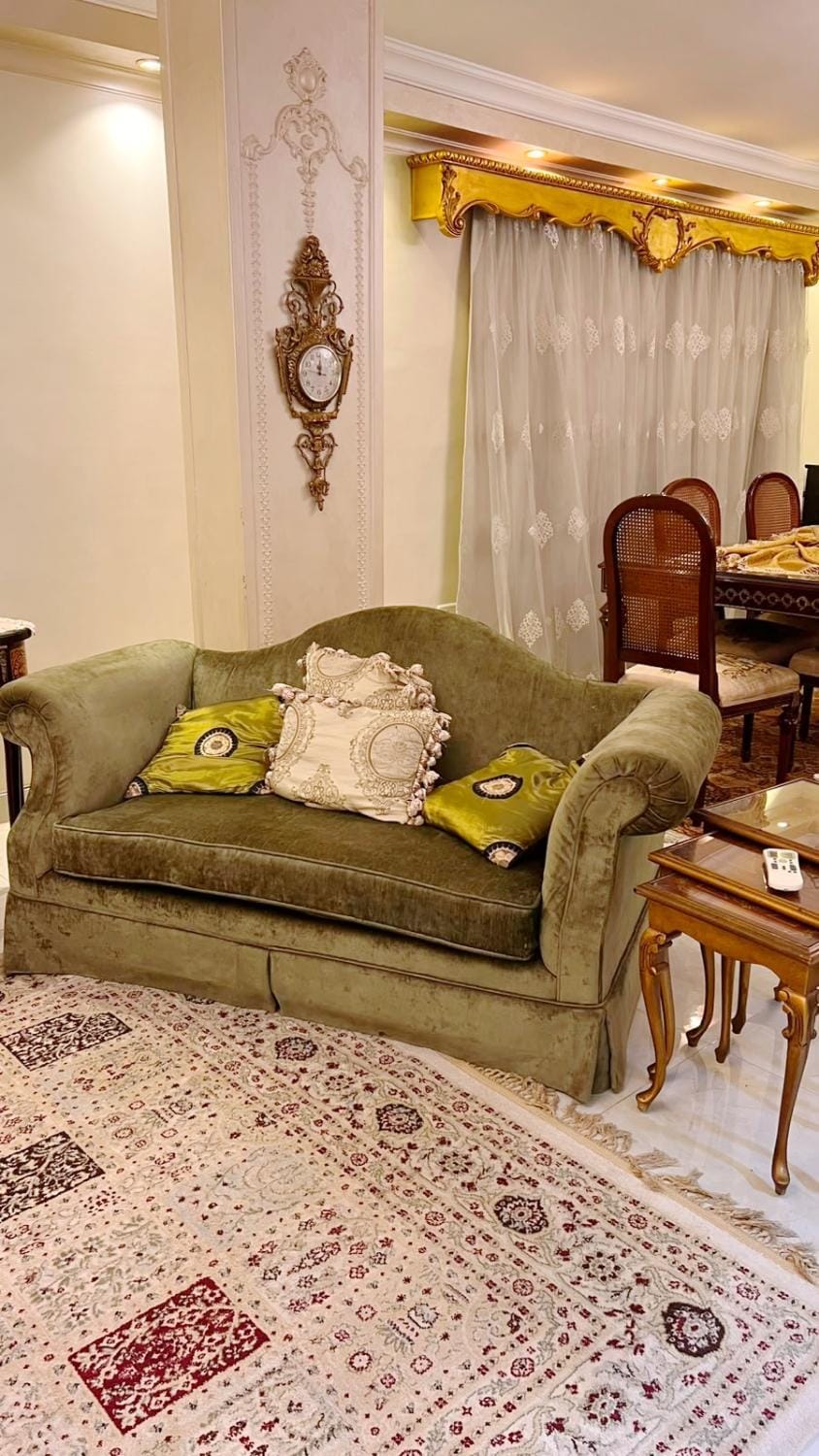 Family 3-Bedroom Apartment in Mohandessin Apartment in Egypt