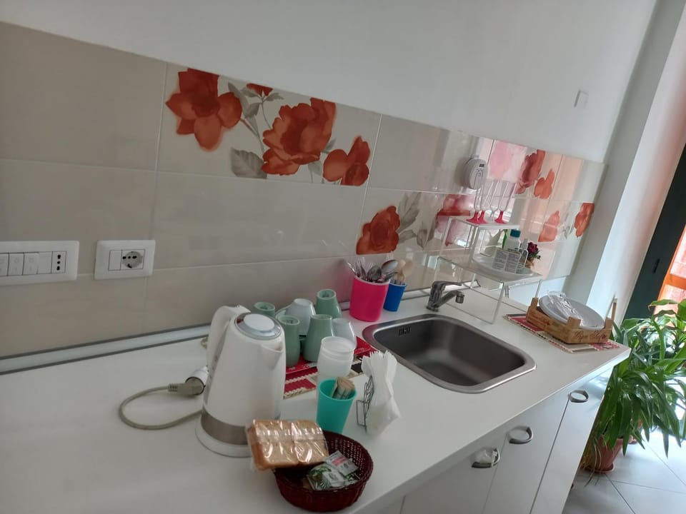Coffee/tea facilities, Dining area, Area and facilities