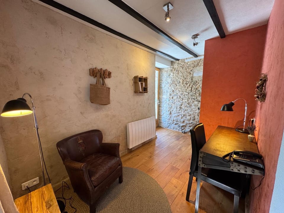 Seating area