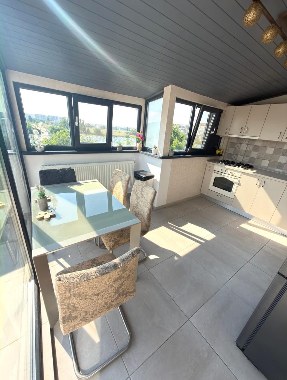 Cajara Home Apartment in Bucharest