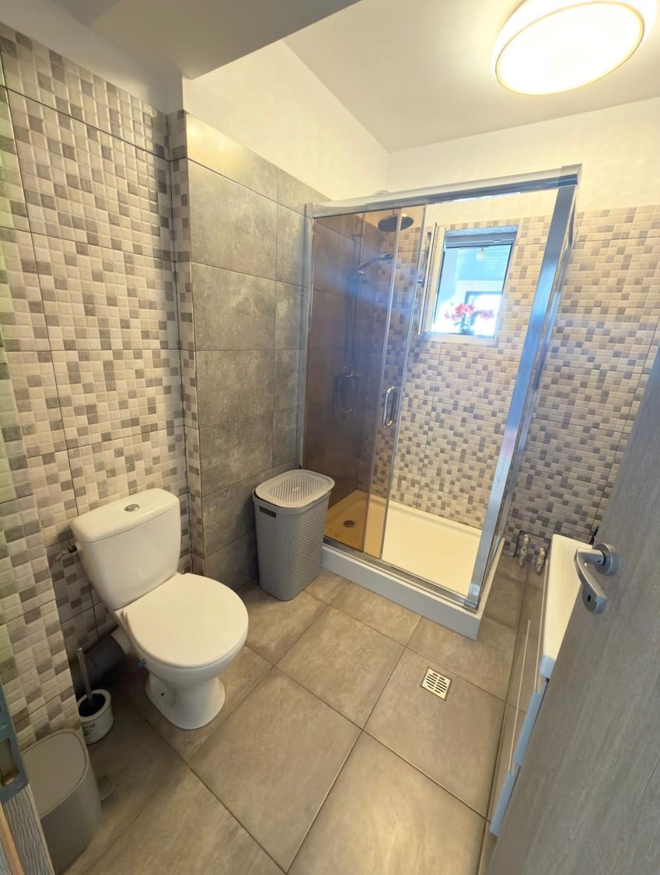 Cajara Home Apartment in Bucharest