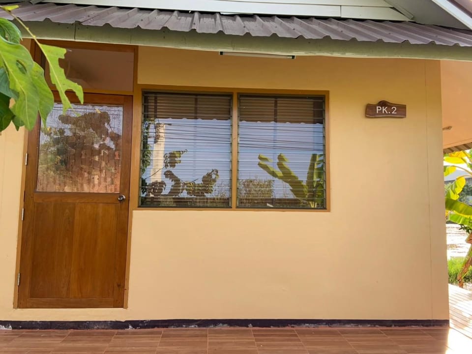 PK Resort & Cafe พีเค รีสอร์ท แอนด์ คาเฟ่ Vacation rental in Thailand