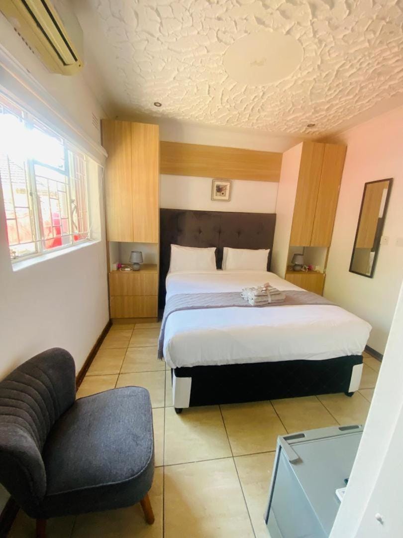 Royal Inn Boutique Lodge Bed and Breakfast in North West, South Africa