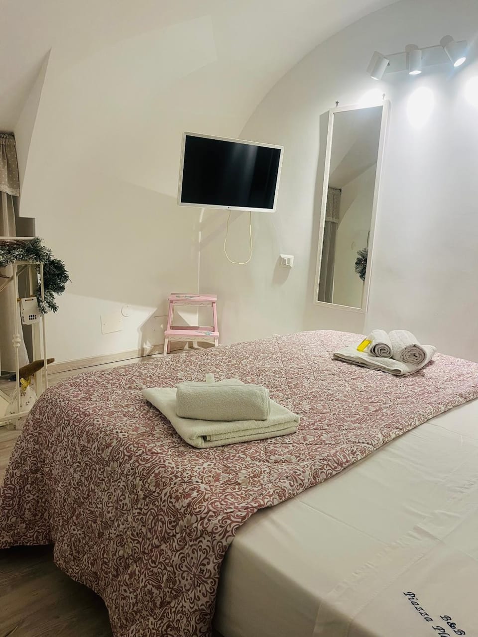 Casetta Piazza Plebiscito Bed and Breakfast in Naples