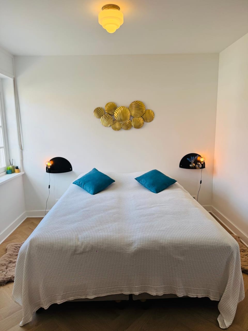 Stijlvolle slaapkamers met privébadkamer in concessiewijk, op een steenworp van het strand Bed and Breakfast in De Haan