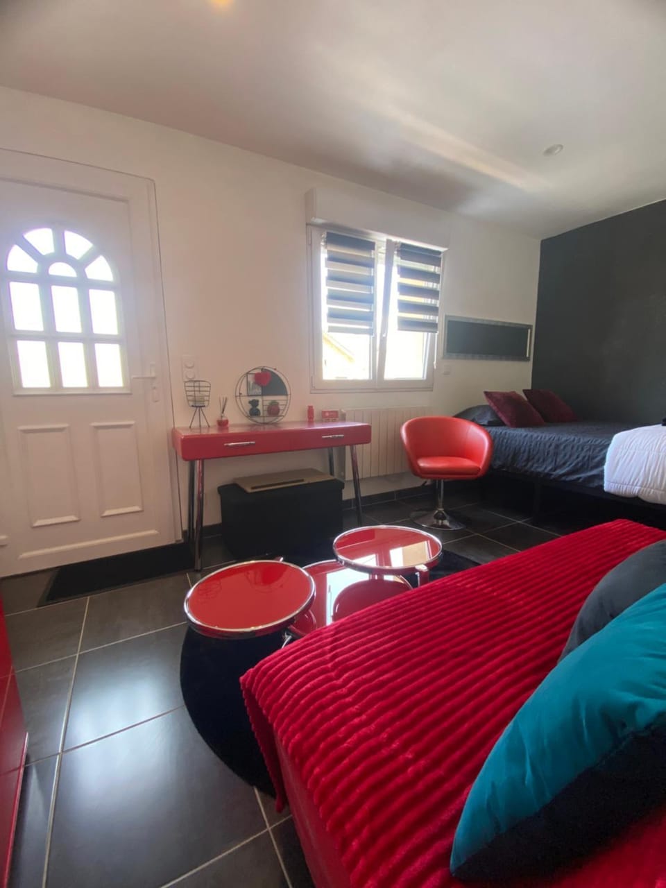 Studio indépendant RDC, Parking privé & Wi-Fi haut débit Apartment in Occitanie