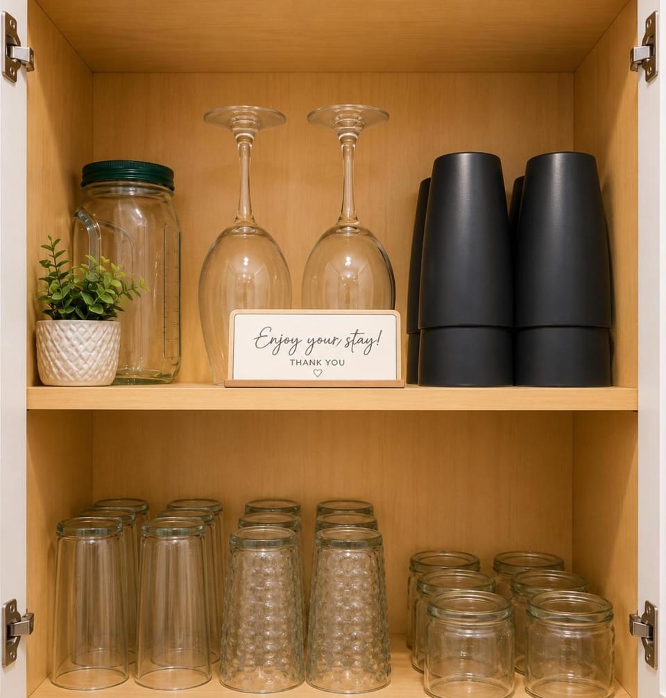 Coffee/tea facilities, Kitchen or kitchenette