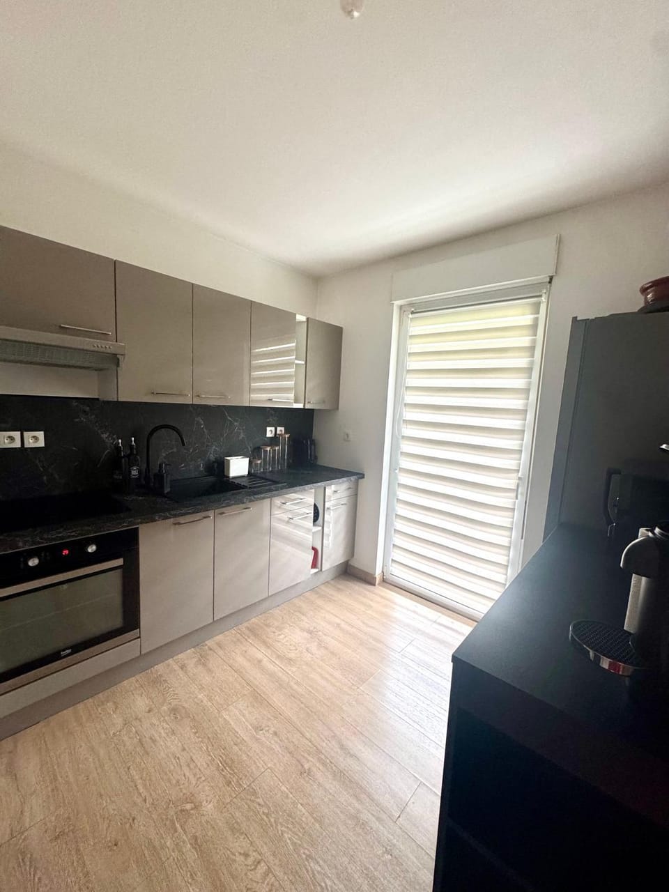 Élégant F2 avec grande terrasse et garage privé Apartment in Mulhouse