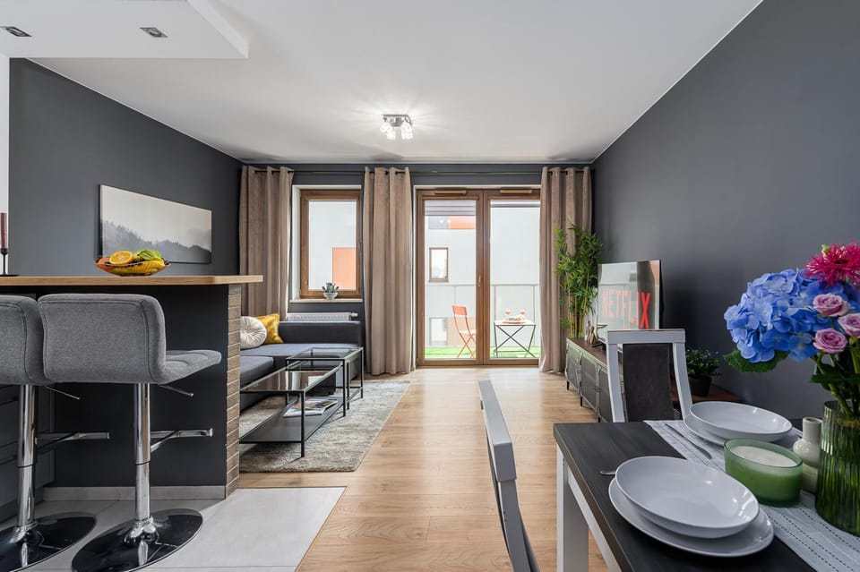 TV and multimedia, Kitchen or kitchenette, Dining area