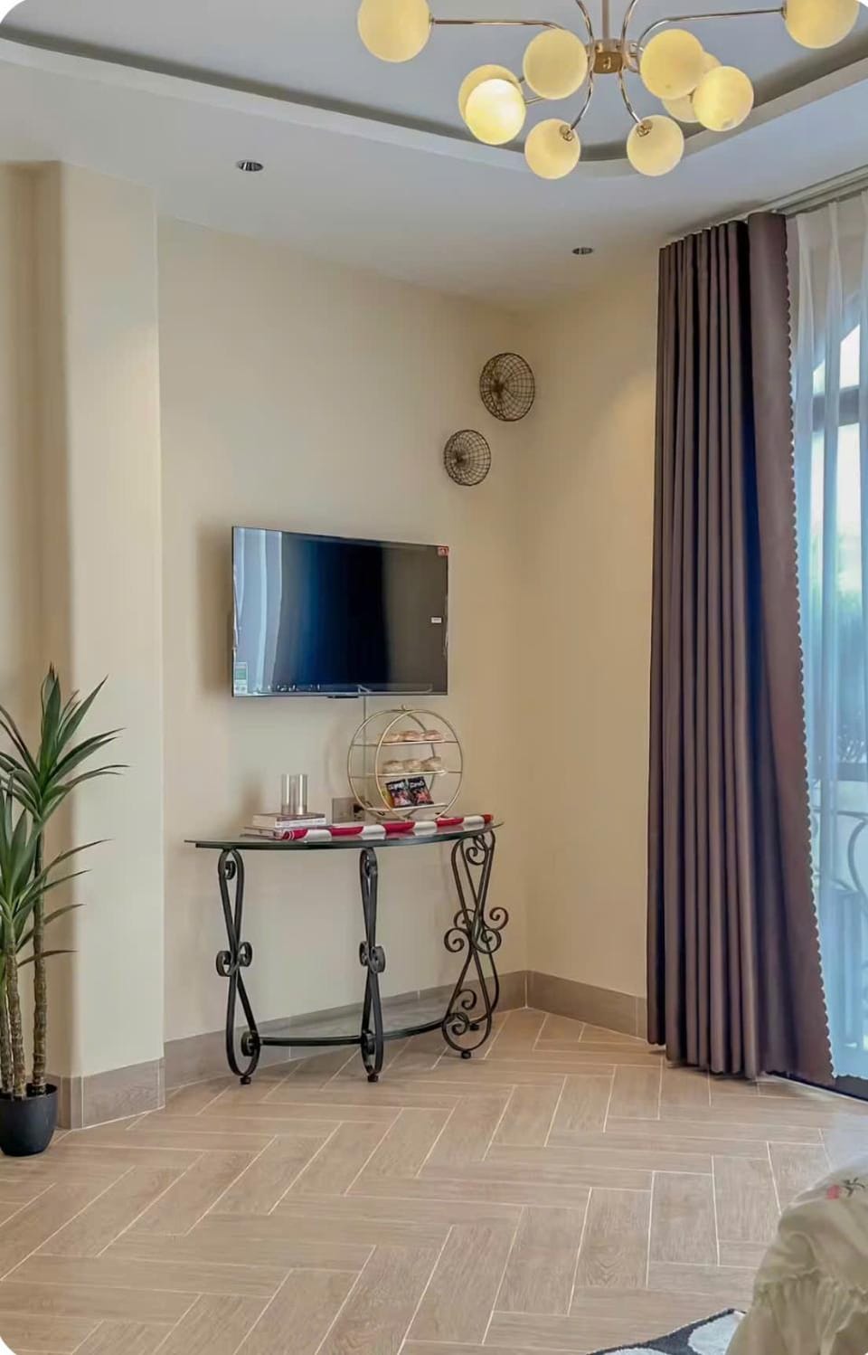 TV and multimedia, Seating area
