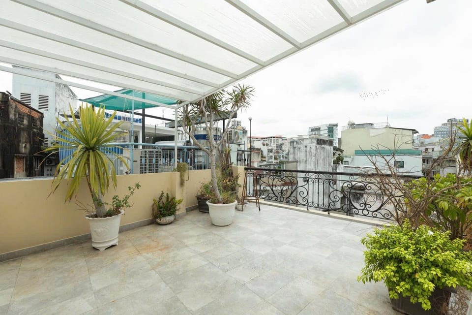 Property building, Patio, Day, Garden, View (from property/room), Balcony/Terrace