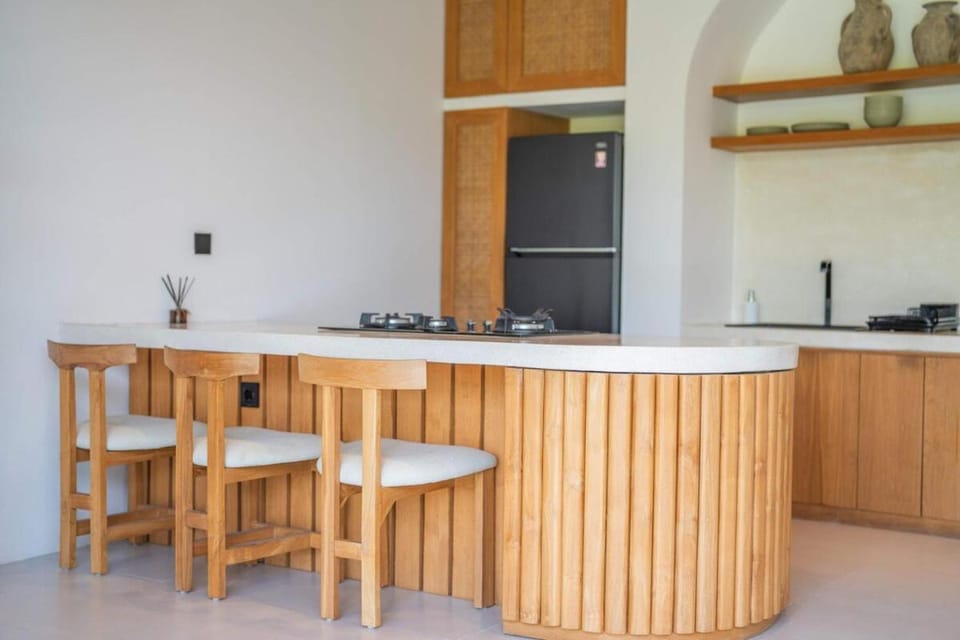 Gold Rise Villa 2BR Tropical Paradise Near Ubud Villa in Abiansemal