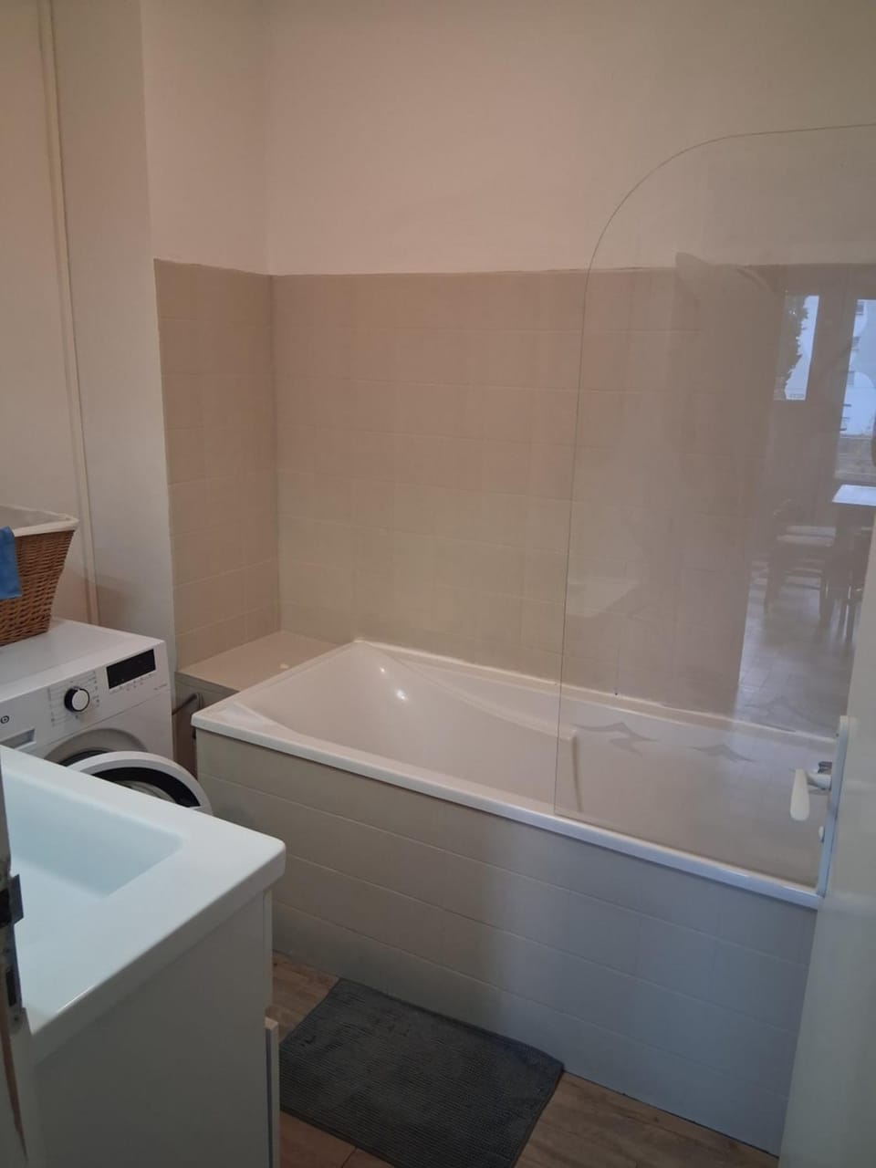 Bathroom, Bath