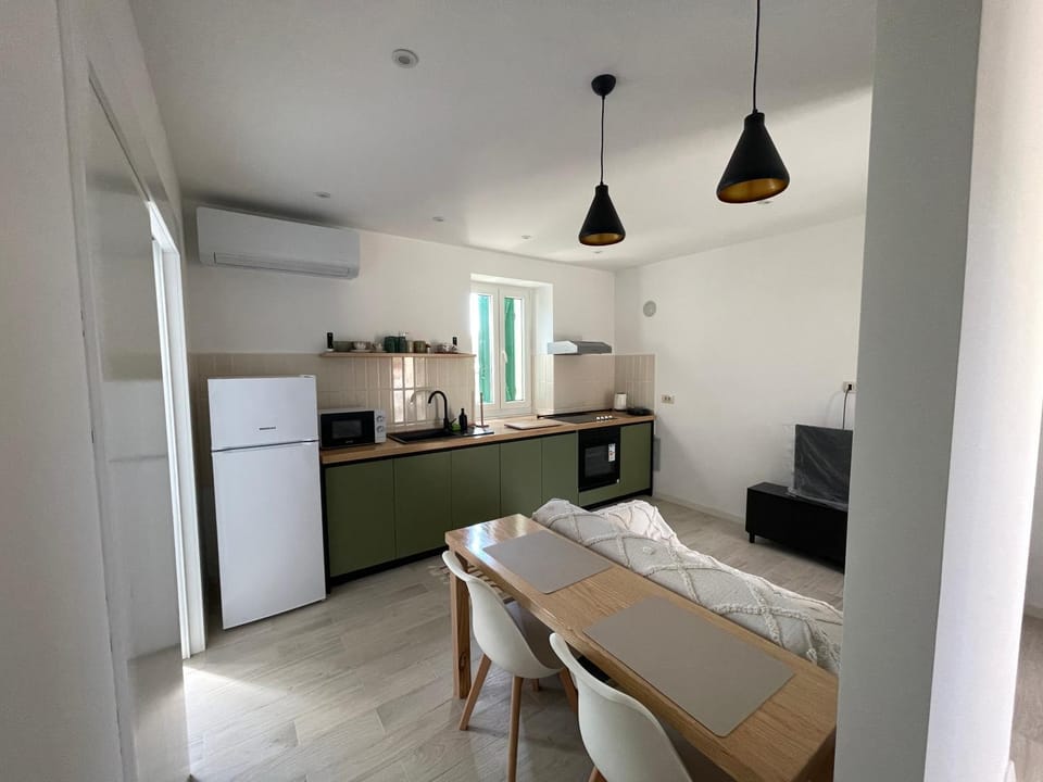 Living room, kitchen