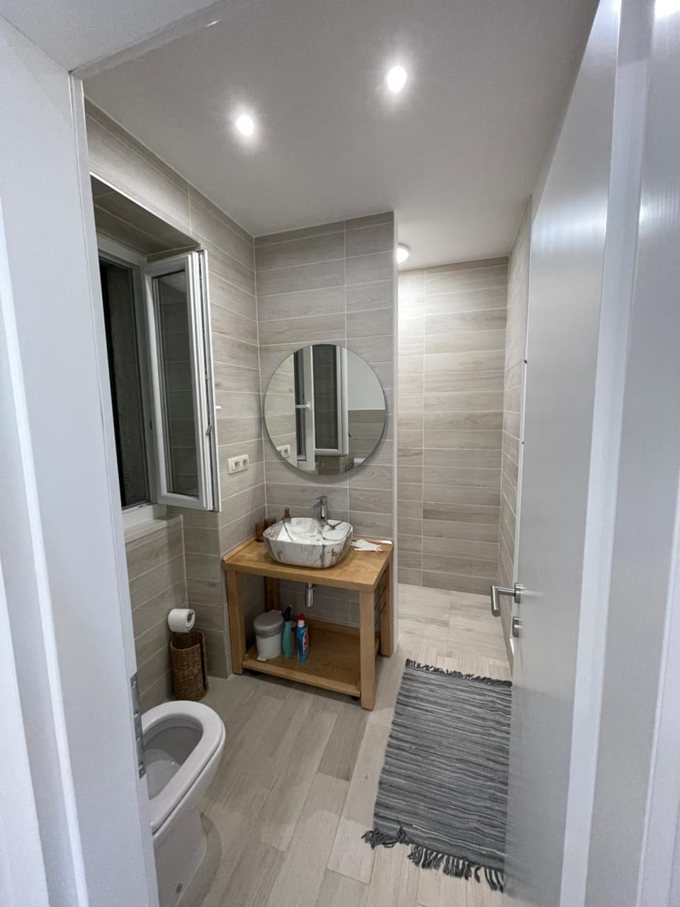Toilet, Bathroom
