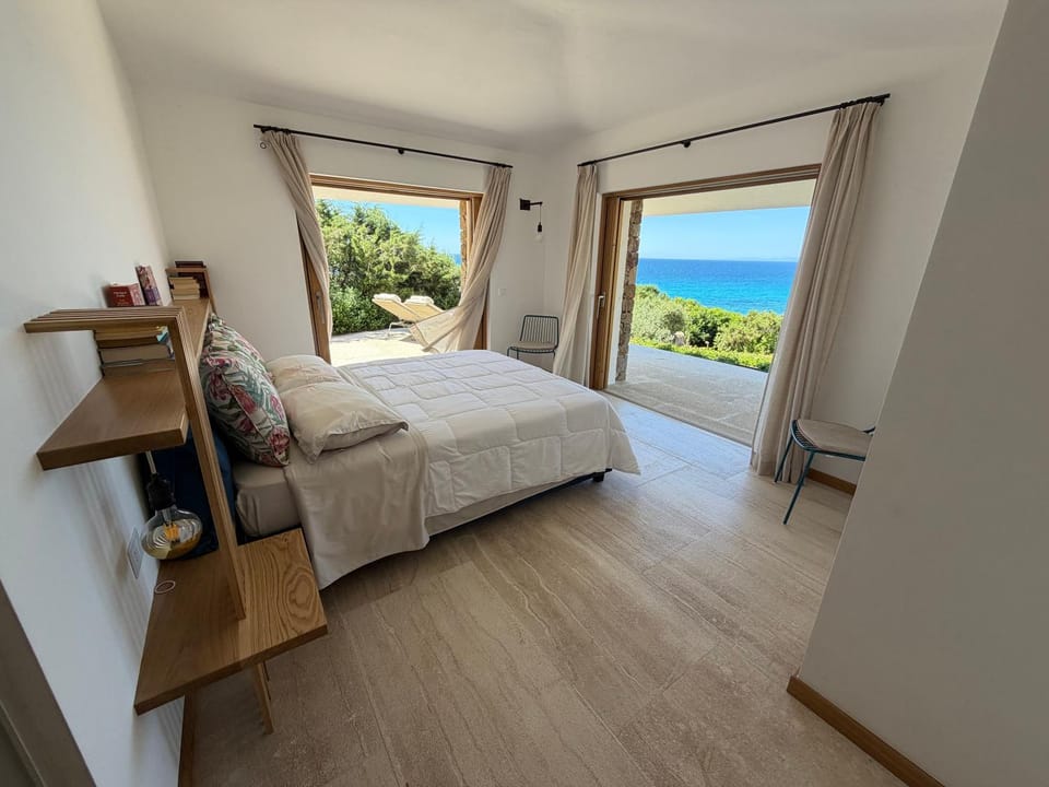 Bedroom, Sea view