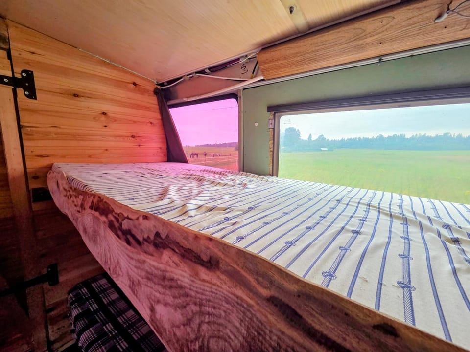 Retro Saunabuss Valgamaal Campground/ 
RV Resort in Estonia