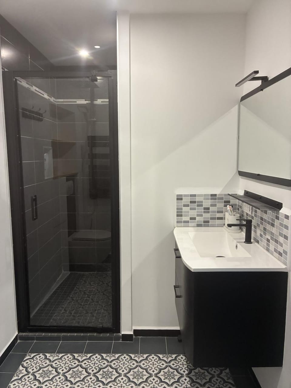 Appartement en rez-de-chaussée en plein cœur de village Apartment in Occitanie