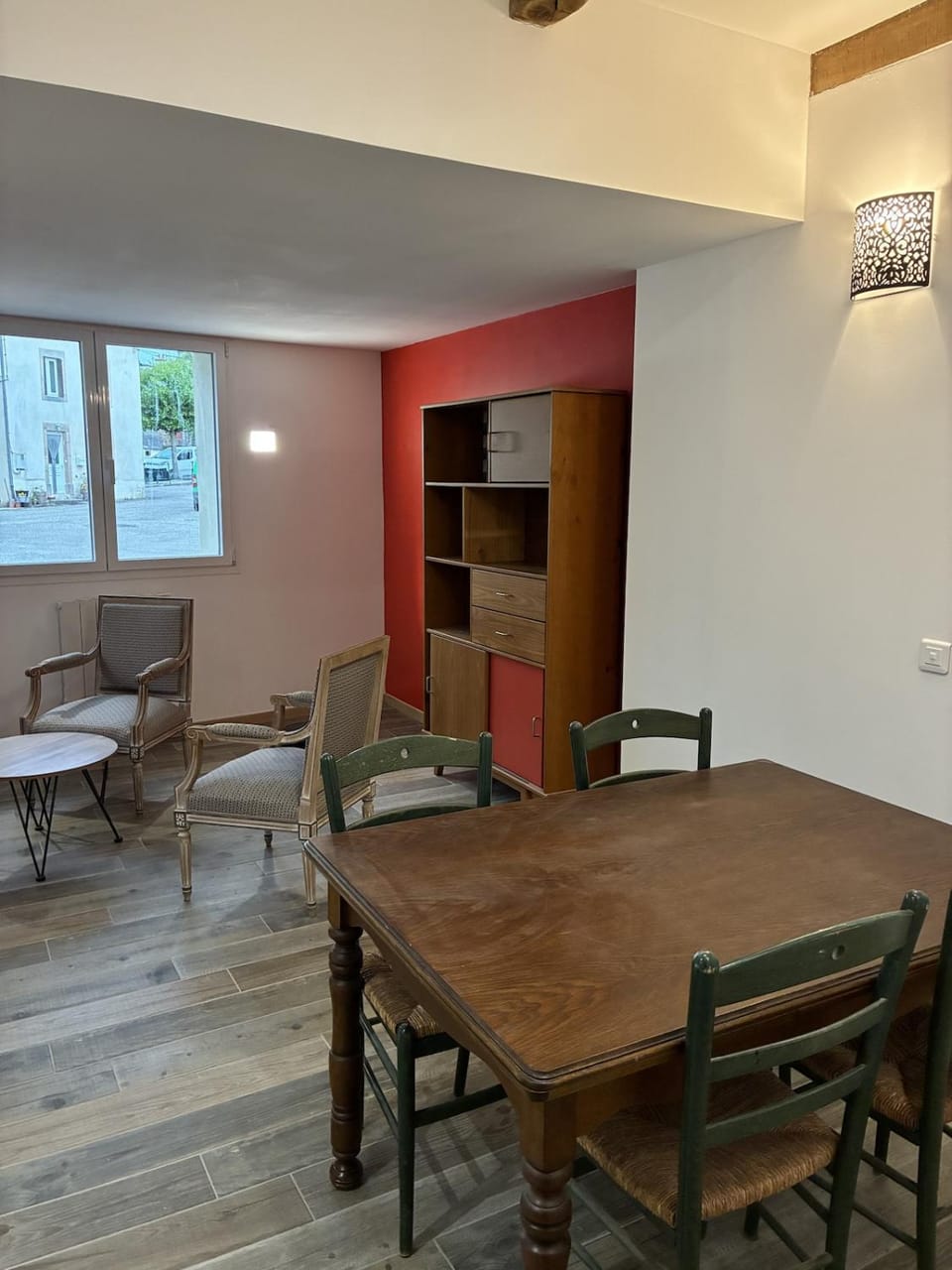 Appartement en rez-de-chaussée en plein cœur de village Apartment in Occitanie