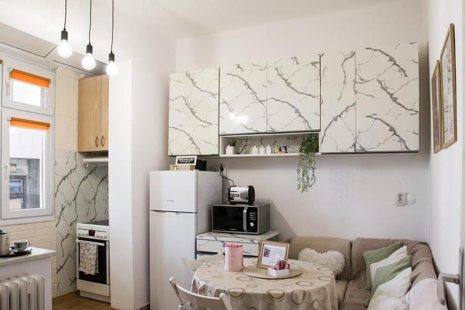 Kitchen or kitchenette, microwave, toaster