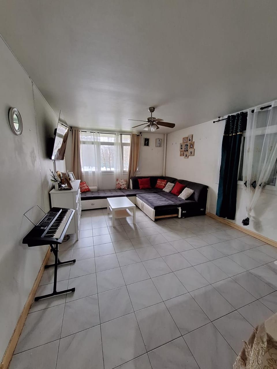 TV and multimedia, Living room, Seating area