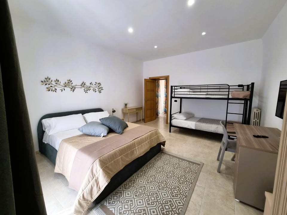 Bed, Photo of the whole room, Bedroom, bunk bed