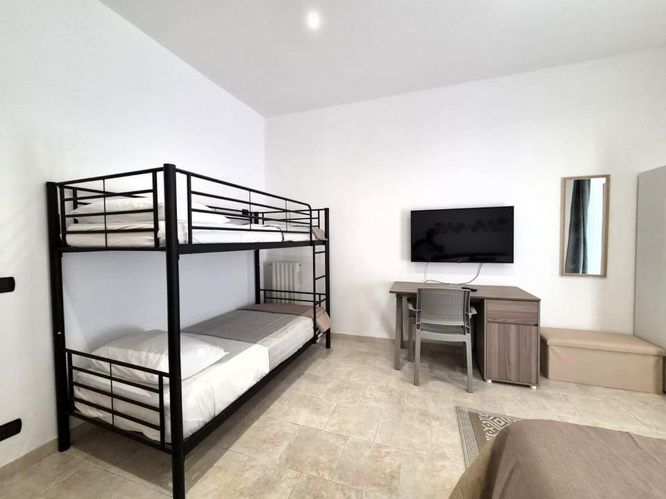 Bed, Bedroom, bunk bed