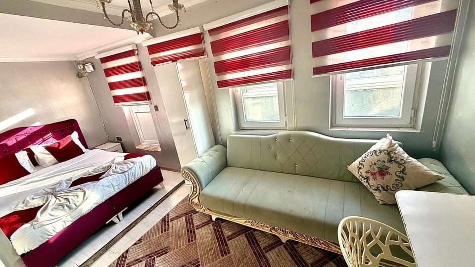 Bed, Photo of the whole room